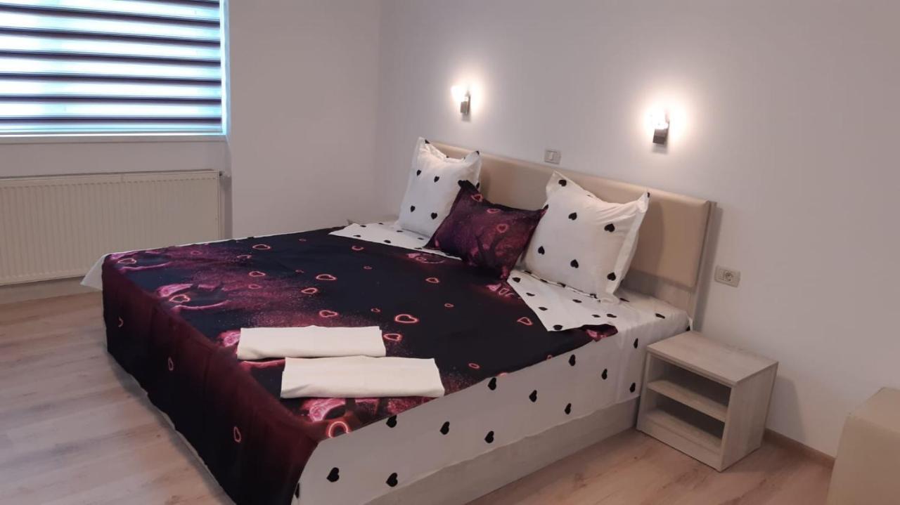 Calypso Rooms Făgăraş Exterior foto