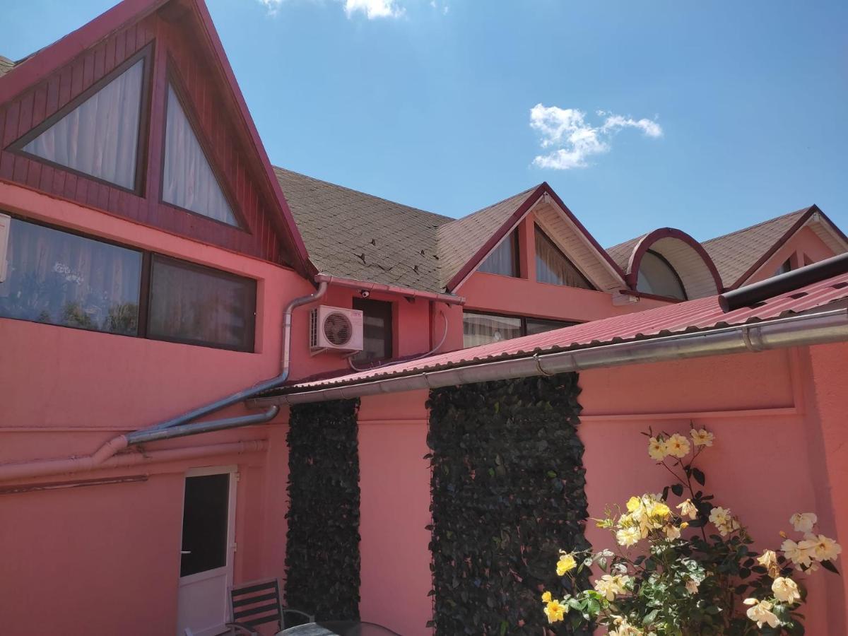 Calypso Rooms Făgăraş Exterior foto